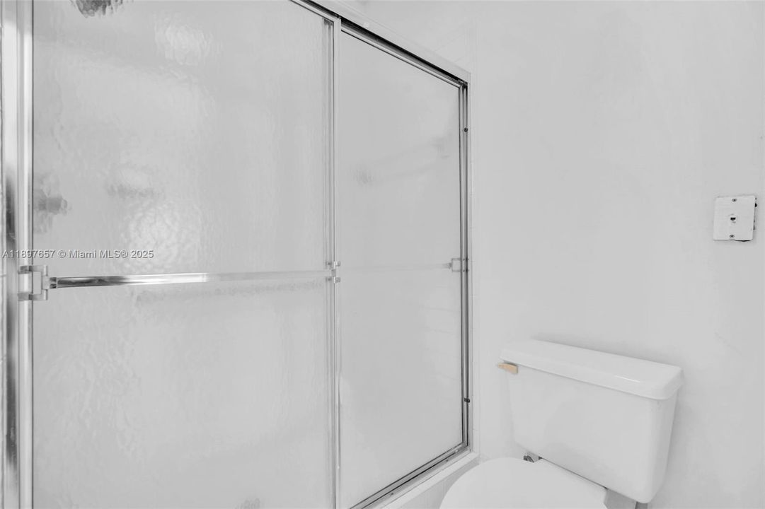 For Sale: $239,900 (2 beds, 2 baths, 1500 Square Feet)