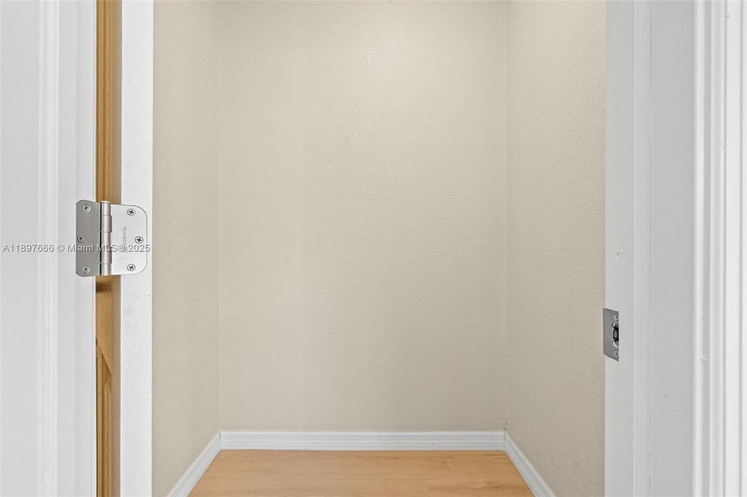 Active With Contract: $449,999 (3 beds, 2 baths, 1040 Square Feet)