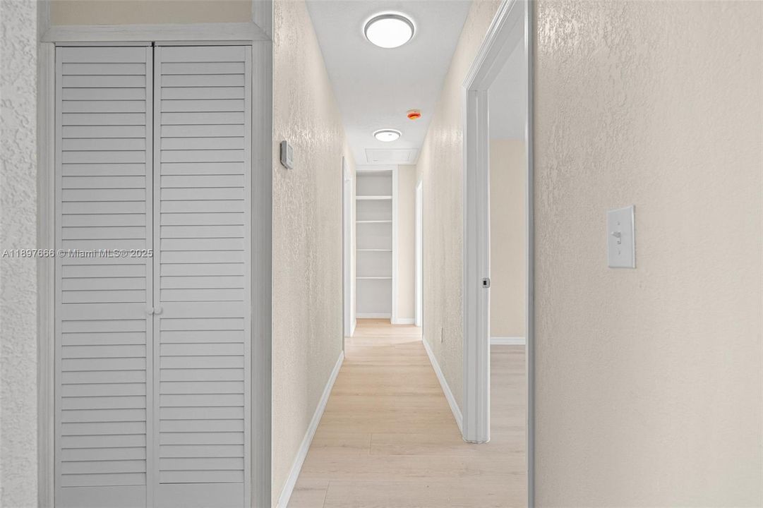 Active With Contract: $449,999 (3 beds, 2 baths, 1040 Square Feet)