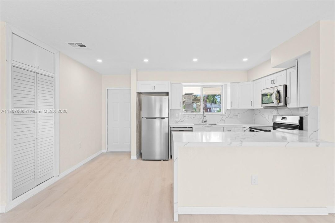 Active With Contract: $449,999 (3 beds, 2 baths, 1040 Square Feet)