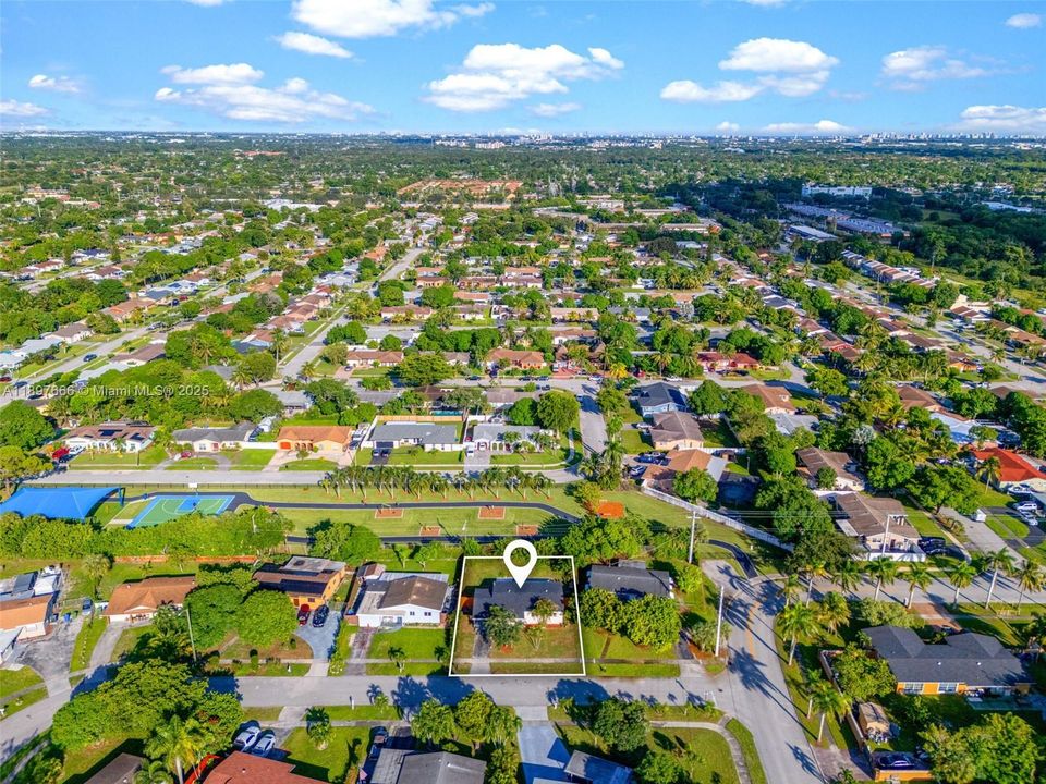 Active With Contract: $449,999 (3 beds, 2 baths, 1040 Square Feet)