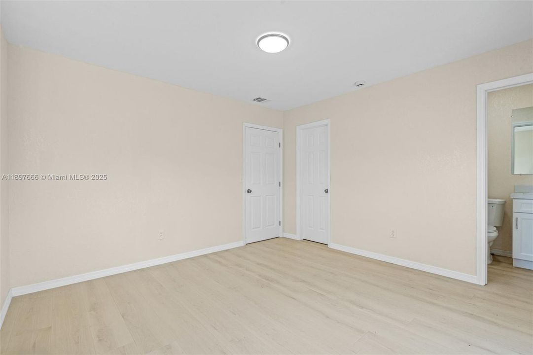 Active With Contract: $449,999 (3 beds, 2 baths, 1040 Square Feet)