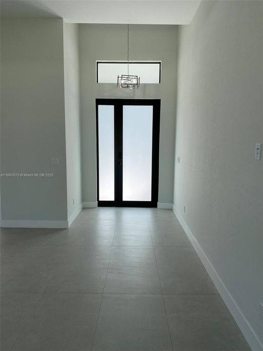 En Venta: $375,000 (3 camas, 2 baños, 1590 Pies cuadrados)