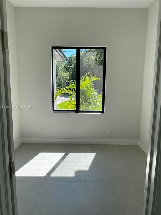 En Venta: $375,000 (3 camas, 2 baños, 1590 Pies cuadrados)