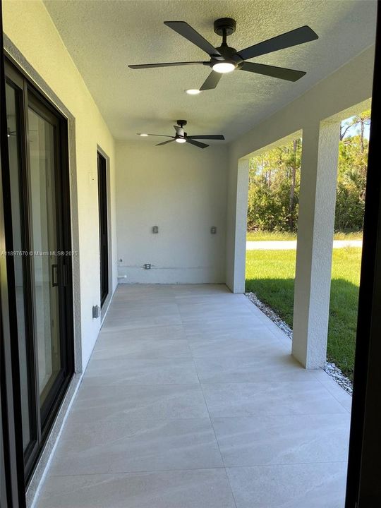 En Venta: $375,000 (3 camas, 2 baños, 1590 Pies cuadrados)