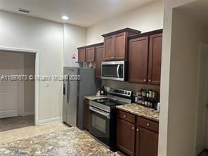 For Sale: $510,000 (3 beds, 2 baths, 2311 Square Feet)