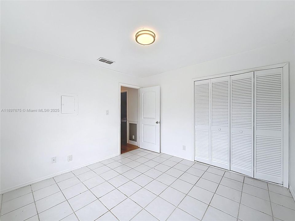 En Venta: $590,000 (2 camas, 2 baños, 1056 Pies cuadrados)