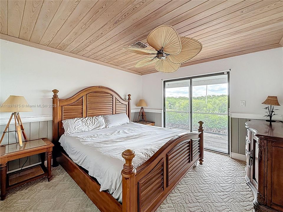 En Venta: $590,000 (2 camas, 2 baños, 1056 Pies cuadrados)