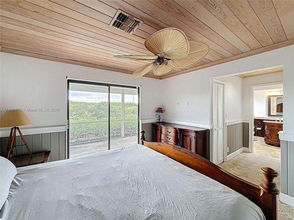 En Venta: $590,000 (2 camas, 2 baños, 1056 Pies cuadrados)