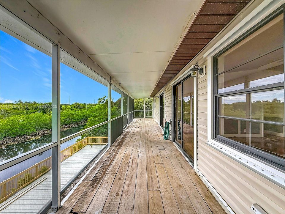 En Venta: $590,000 (2 camas, 2 baños, 1056 Pies cuadrados)