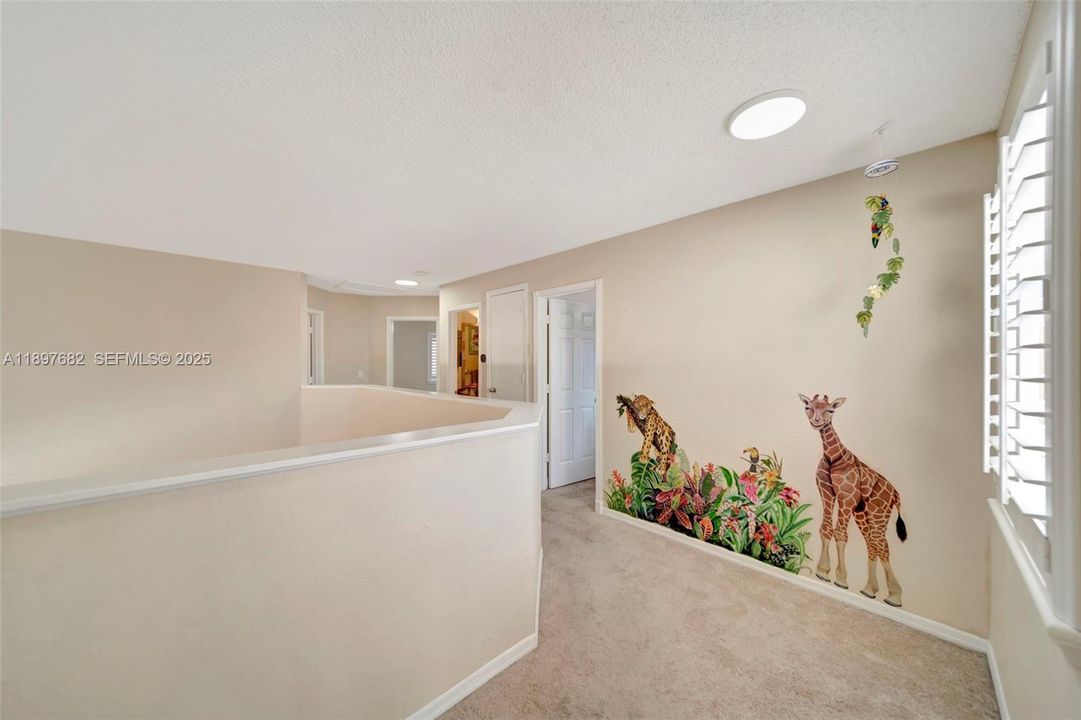 For Sale: $689,000 (4 beds, 2 baths, 2092 Square Feet)