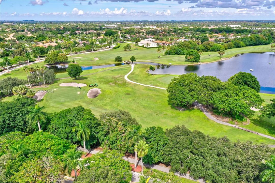 For Sale: $689,000 (4 beds, 2 baths, 2092 Square Feet)