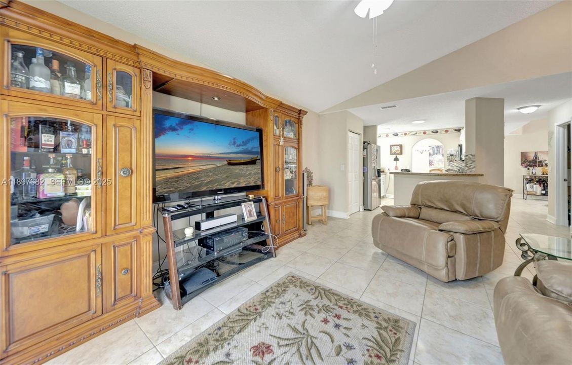 For Sale: $689,000 (4 beds, 2 baths, 2092 Square Feet)