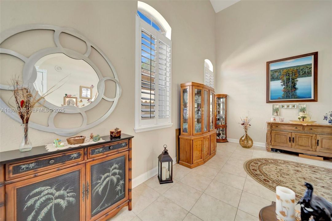 For Sale: $689,000 (4 beds, 2 baths, 2092 Square Feet)