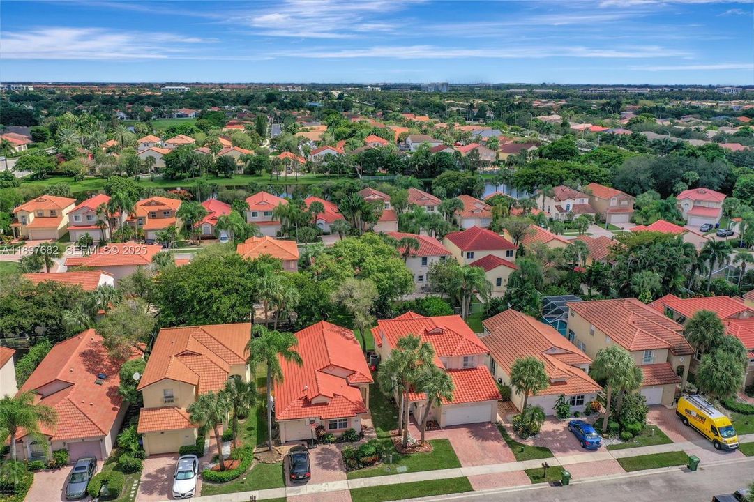 For Sale: $689,000 (4 beds, 2 baths, 2092 Square Feet)