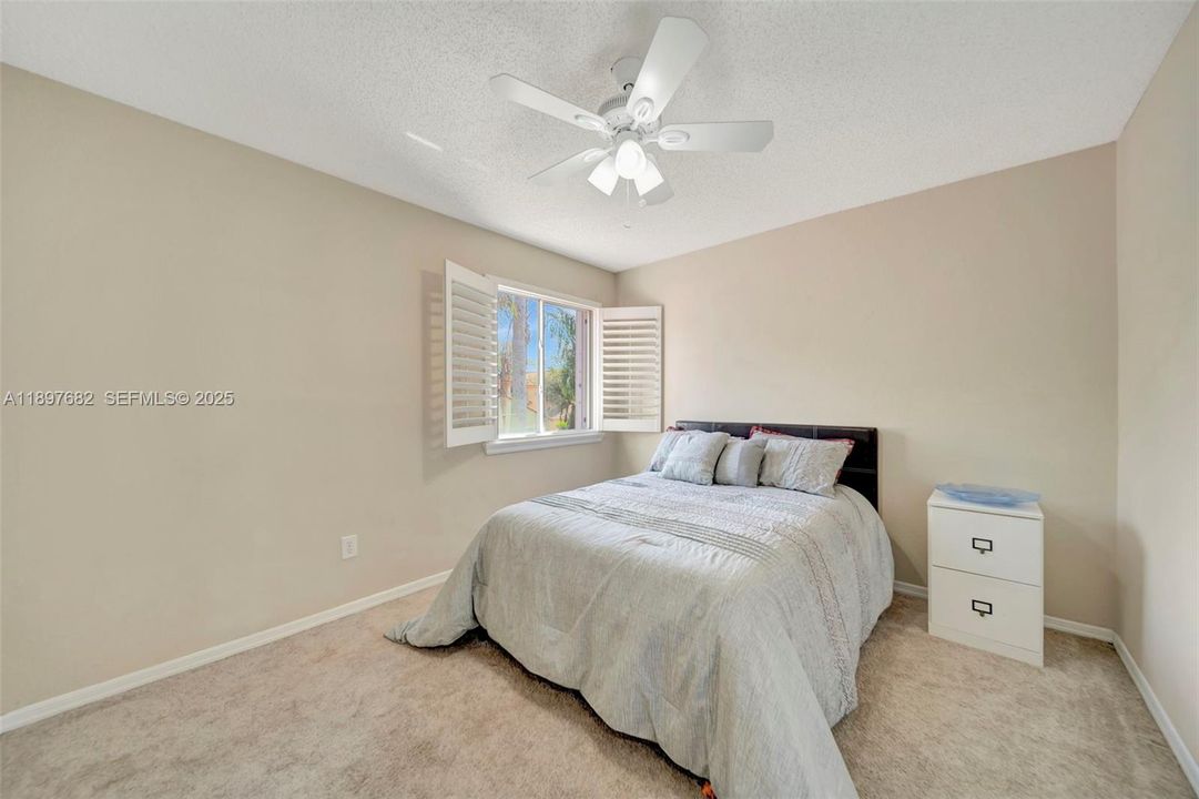 For Sale: $689,000 (4 beds, 2 baths, 2092 Square Feet)