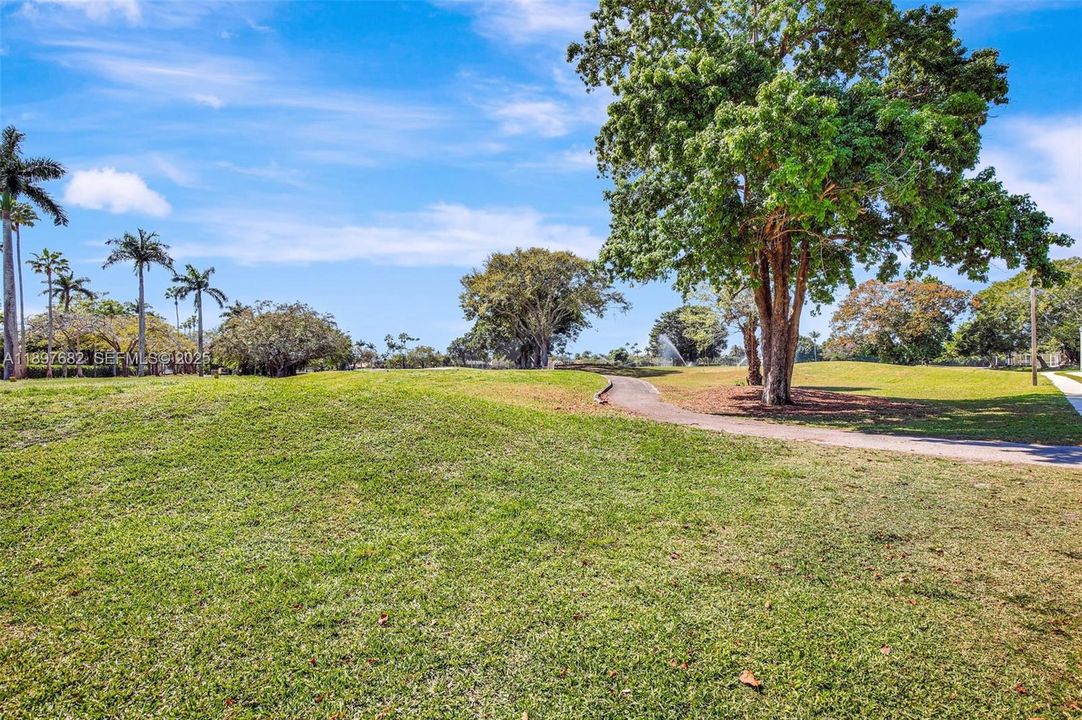 For Sale: $689,000 (4 beds, 2 baths, 2092 Square Feet)