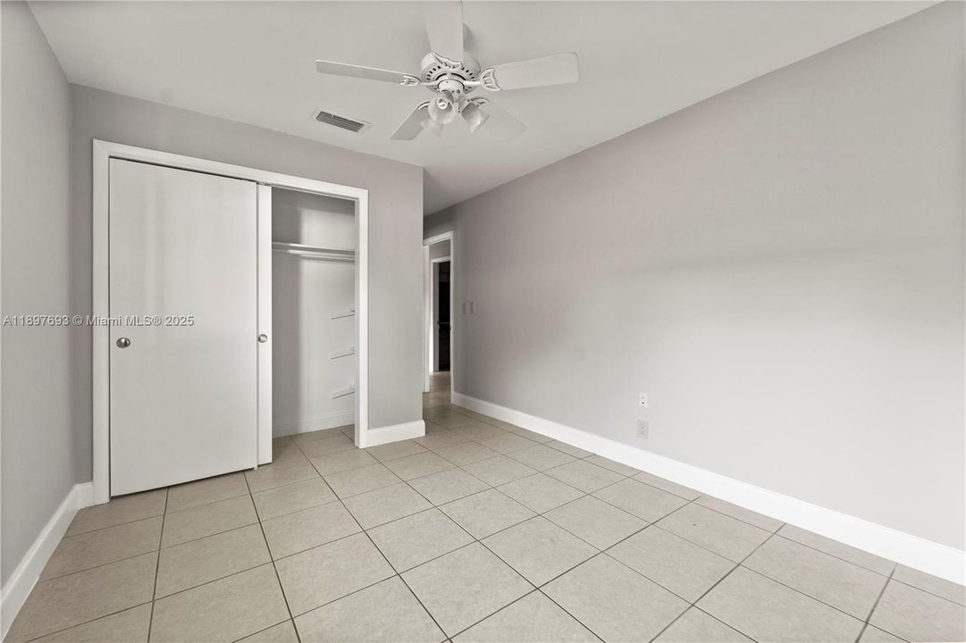 Active With Contract: $2,750 (3 beds, 2 baths, 1320 Square Feet)