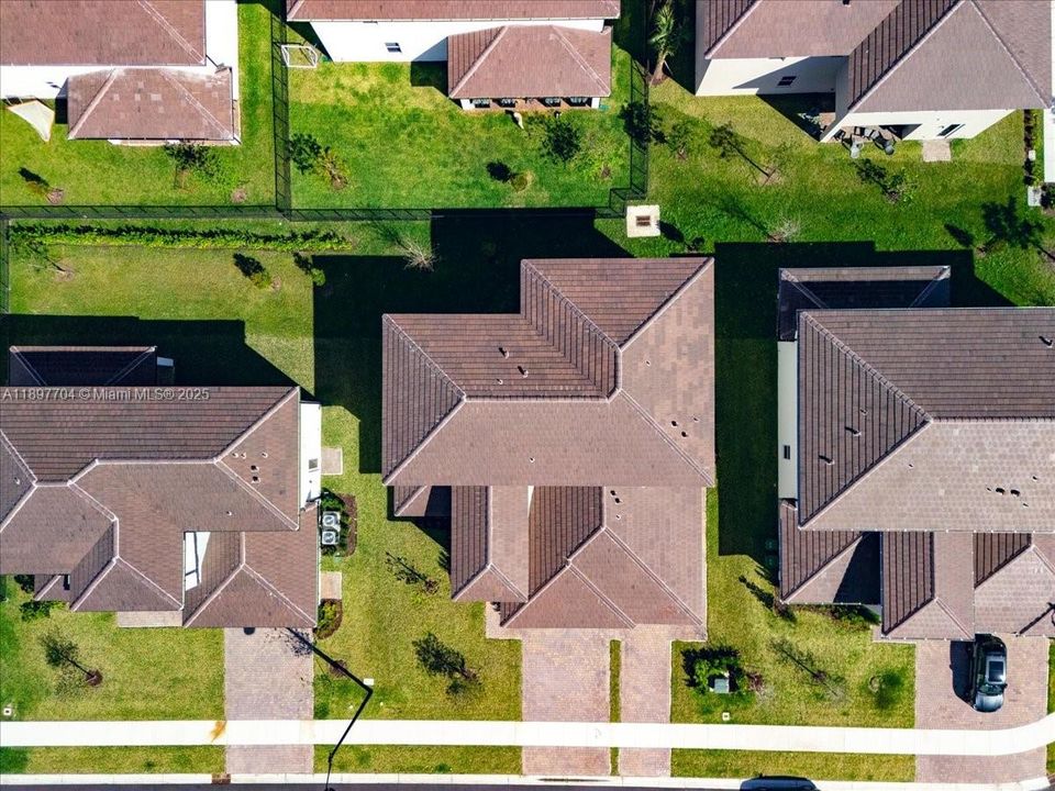 В аренду: $6,900 (5 спален, 4 ванн, 3888 Квадратных фут)