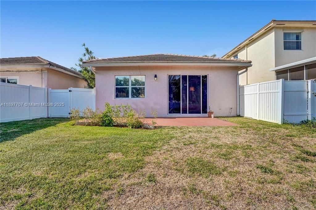 待售: $499,900 (3 贝兹, 2 浴室, 1394 平方英尺)