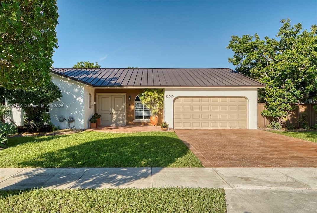 For Sale: $795,000 (3 beds, 2 baths, 1603 Square Feet)