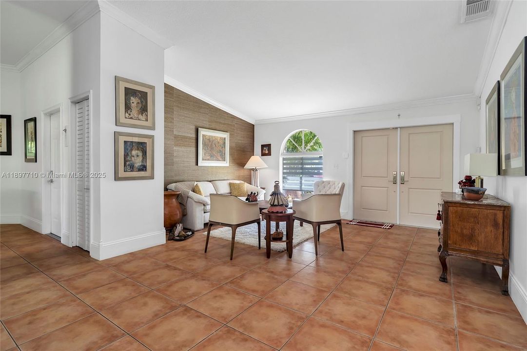 For Sale: $795,000 (3 beds, 2 baths, 1603 Square Feet)