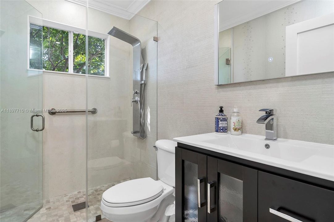 For Sale: $795,000 (3 beds, 2 baths, 1603 Square Feet)