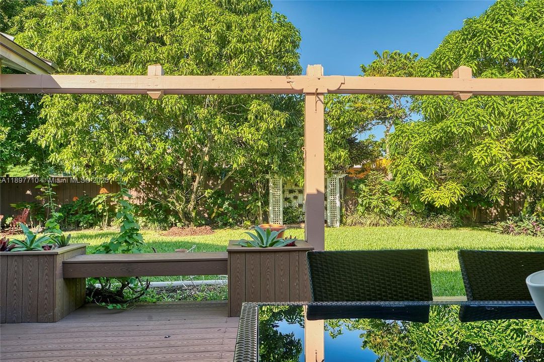 For Sale: $795,000 (3 beds, 2 baths, 1603 Square Feet)