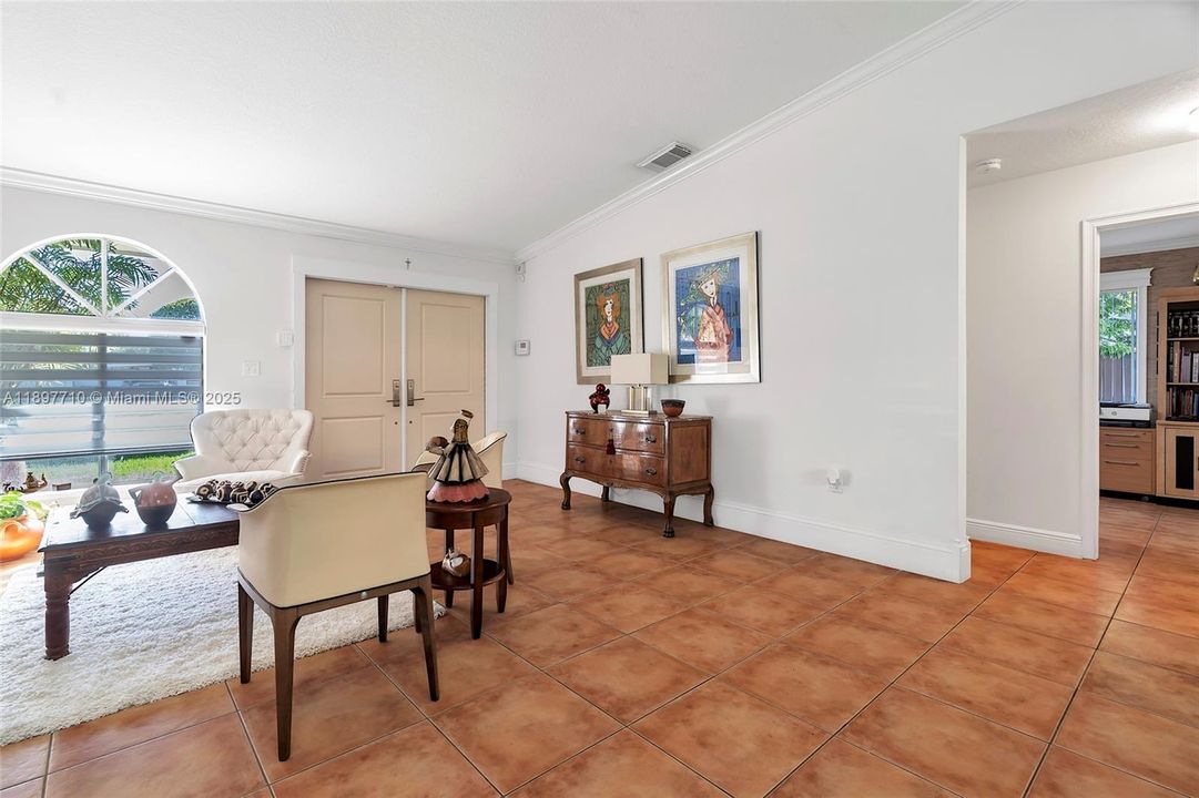 For Sale: $795,000 (3 beds, 2 baths, 1603 Square Feet)