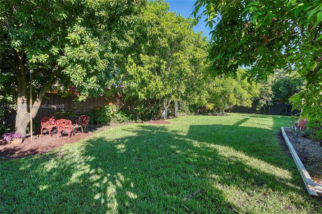 For Sale: $795,000 (3 beds, 2 baths, 1603 Square Feet)