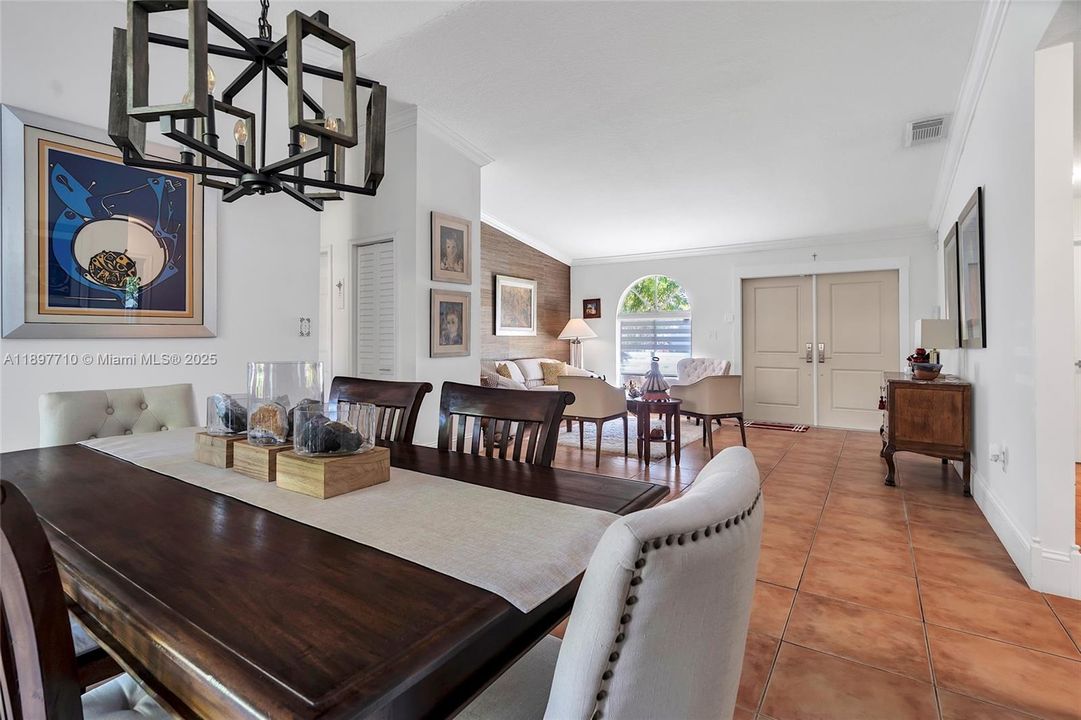 For Sale: $795,000 (3 beds, 2 baths, 1603 Square Feet)