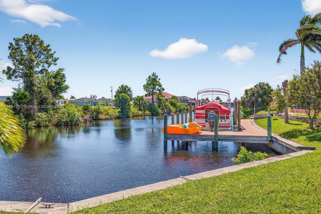 待售: $690,000 (4 贝兹, 3 浴室, 0 平方英尺)