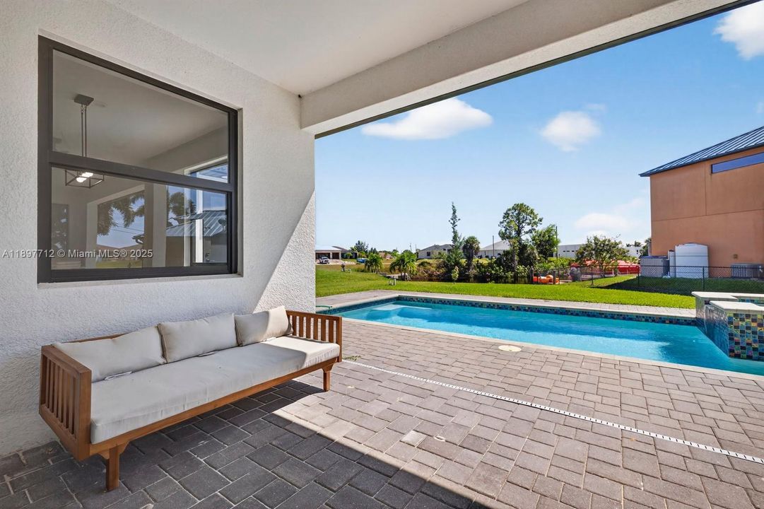 待售: $690,000 (4 贝兹, 3 浴室, 0 平方英尺)