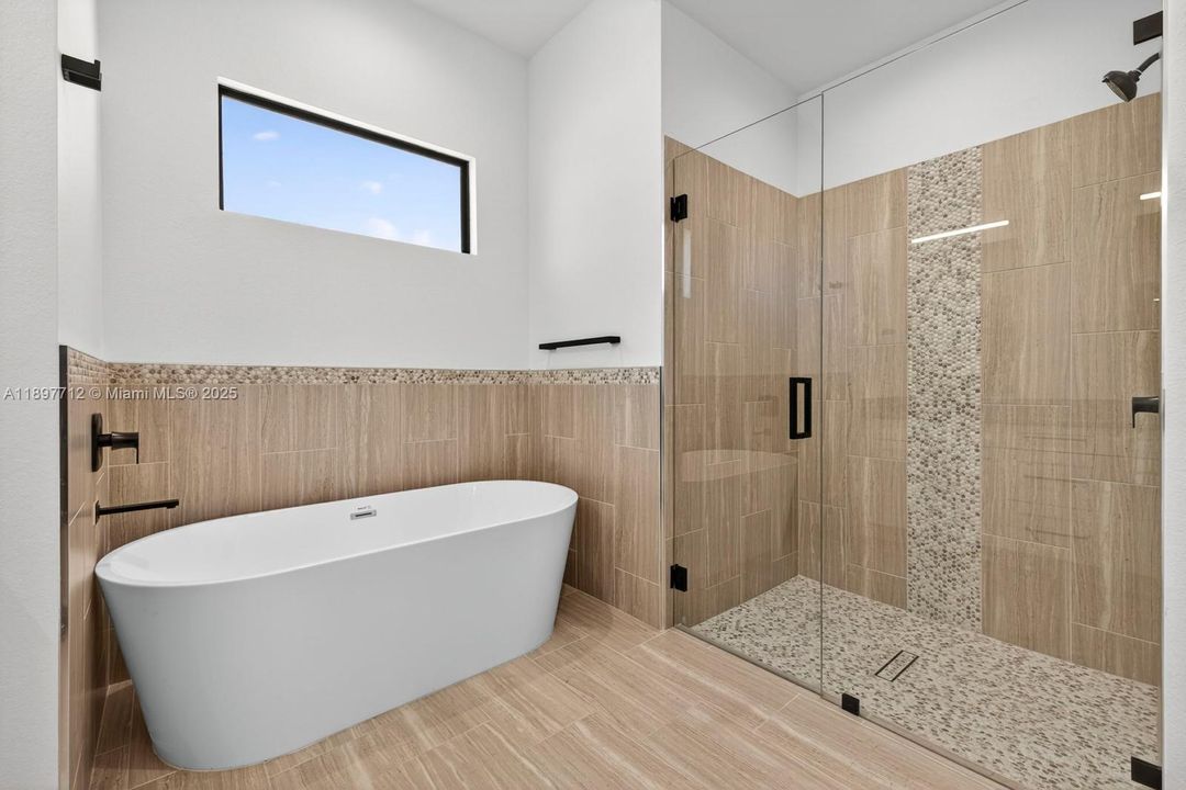 待售: $690,000 (4 贝兹, 3 浴室, 0 平方英尺)