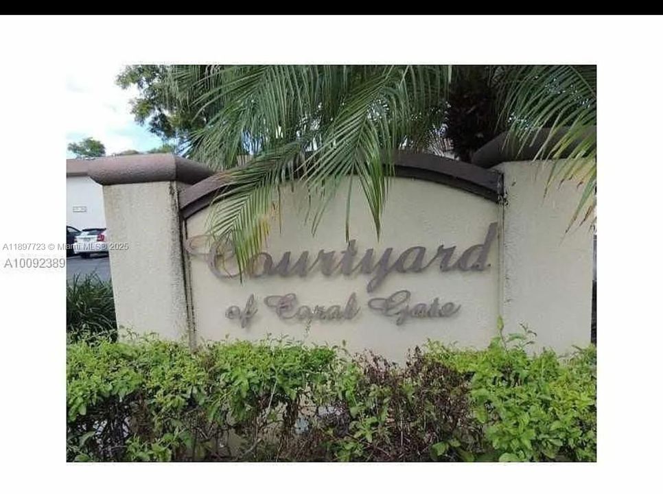 For Sale: $200,000 (2 beds, 2 baths, 910 Square Feet)