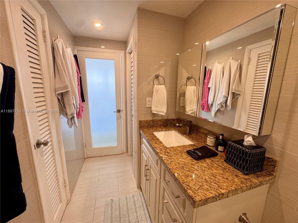 最近租的: $2,200 (0 贝兹, 1 浴室, 518 平方英尺)