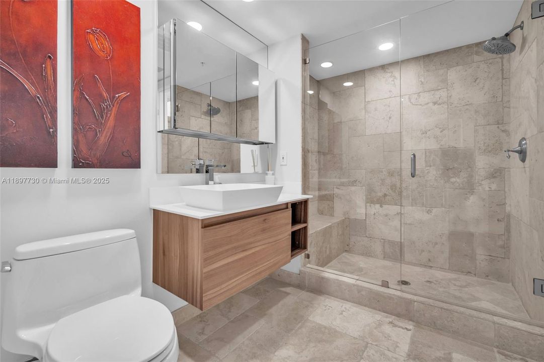 3rd Bedroom/office full bath