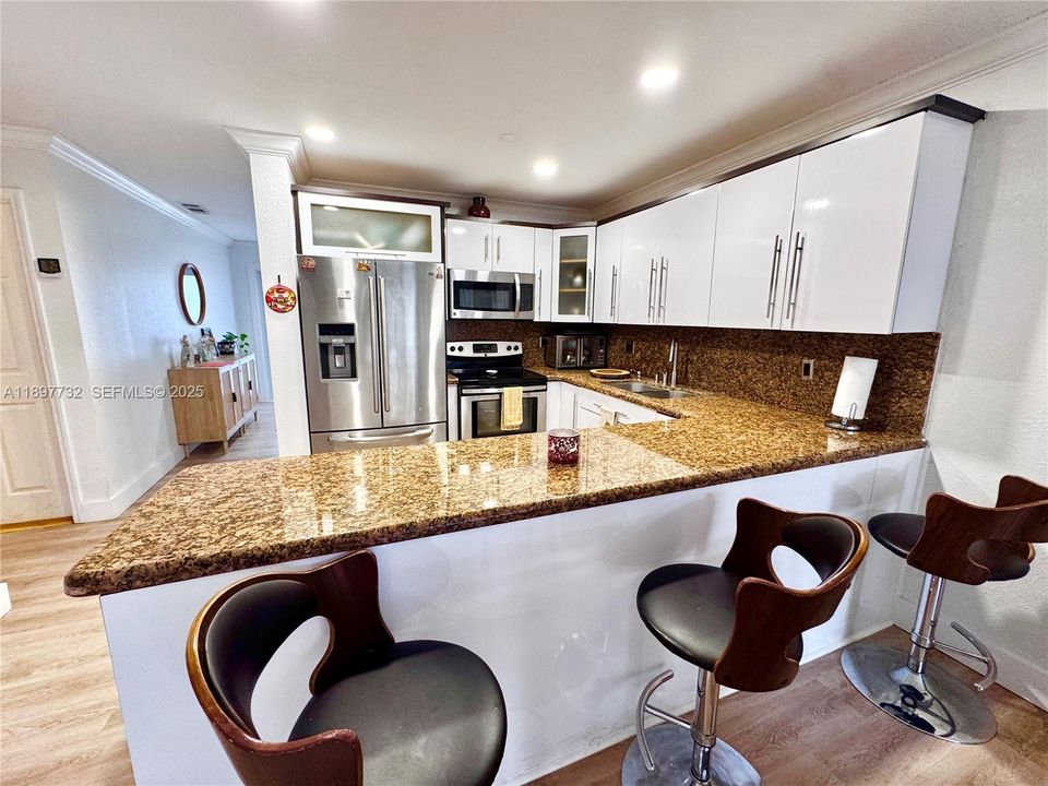 Active With Contract: $498,000 (3 beds, 3 baths, 1727 Square Feet)