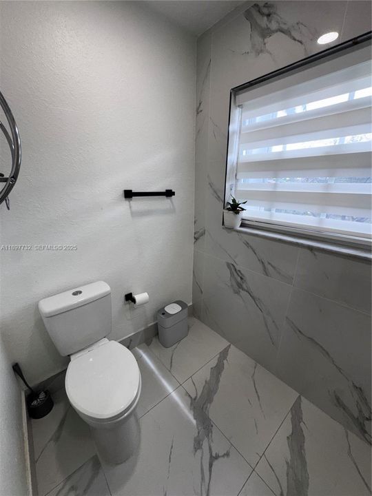 Active With Contract: $498,000 (3 beds, 3 baths, 1727 Square Feet)