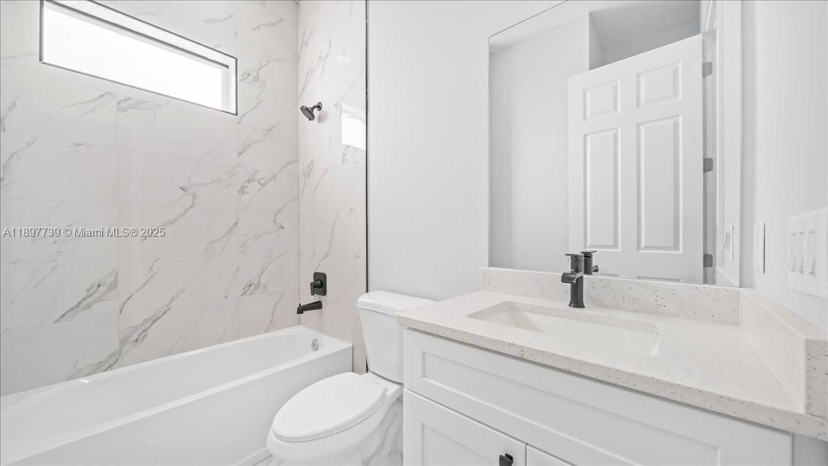 For Sale: $339,500 (4 beds, 2 baths, 1842 Square Feet)