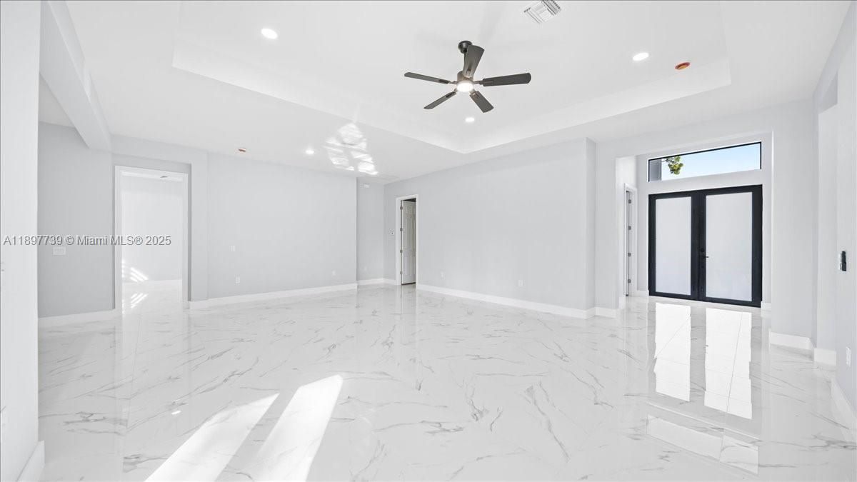 For Sale: $339,500 (4 beds, 2 baths, 1842 Square Feet)