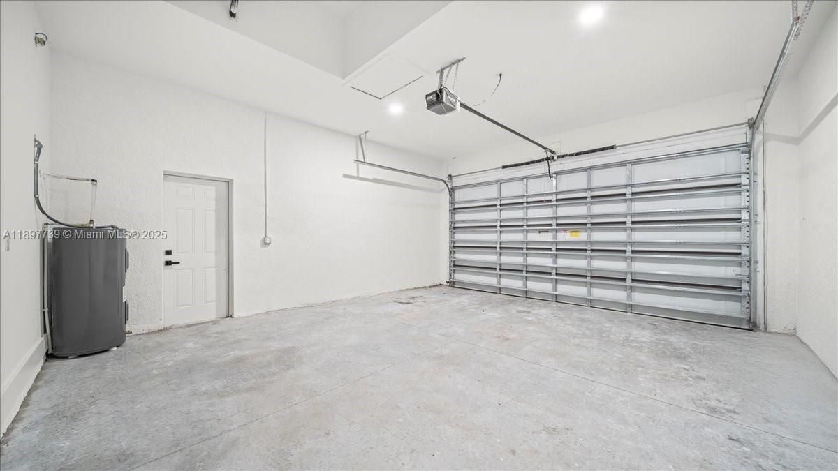 For Sale: $339,500 (4 beds, 2 baths, 1842 Square Feet)