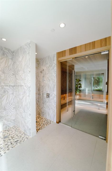 合同活跃: $5,850 (1 贝兹, 2 浴室, 1059 平方英尺)