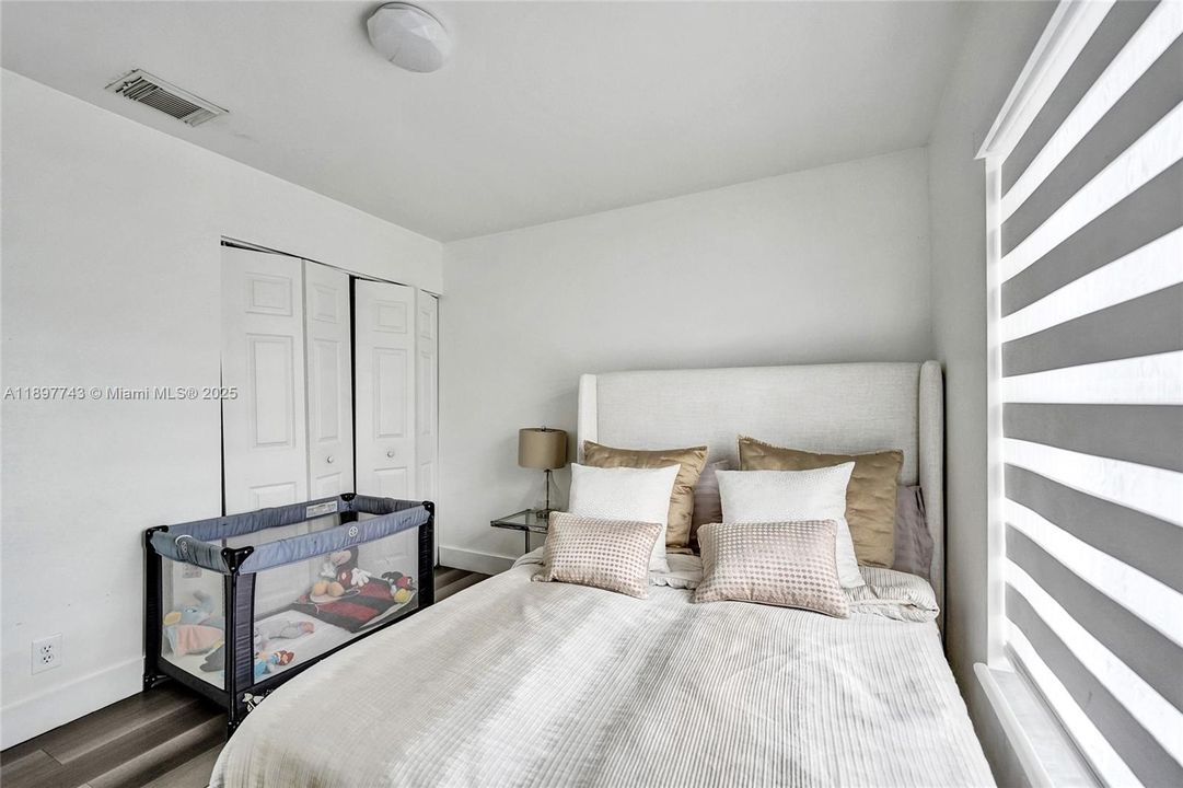 For Sale: $849,000 (4 beds, 2 baths, 1852 Square Feet)