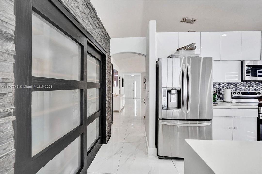 For Sale: $849,000 (4 beds, 2 baths, 1852 Square Feet)