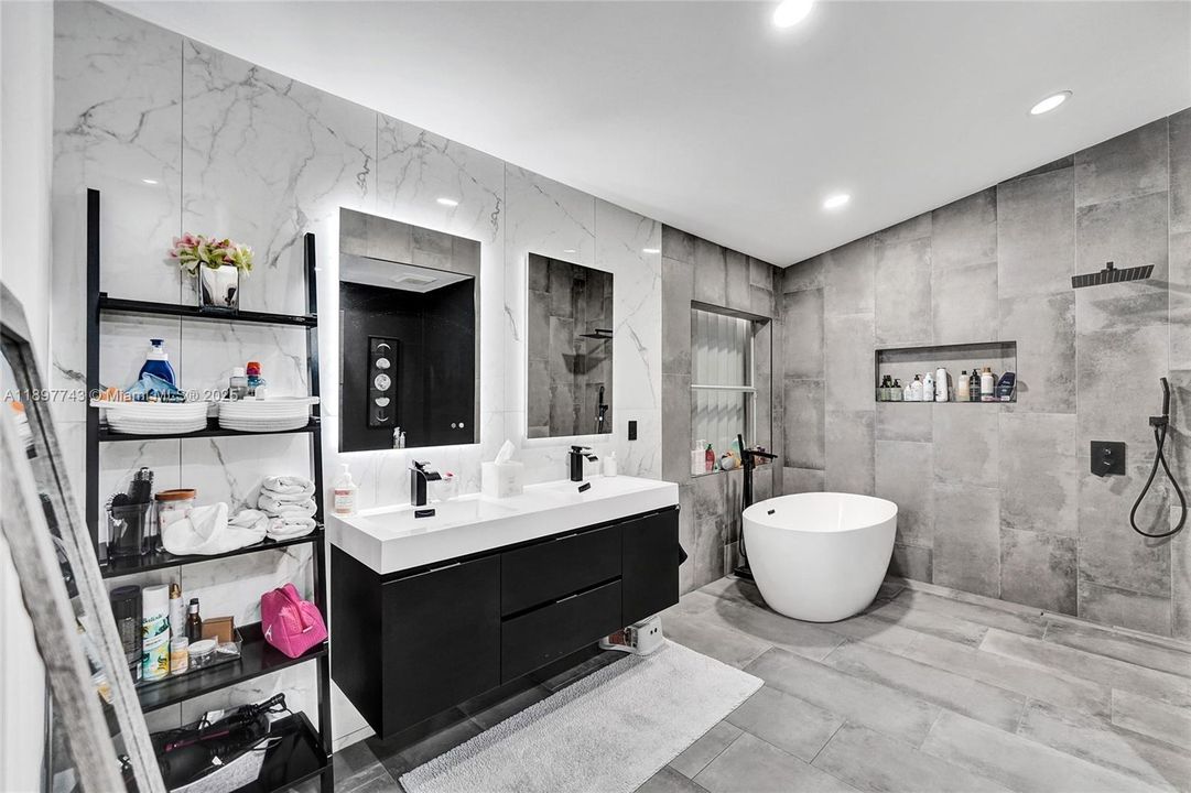 For Sale: $849,000 (4 beds, 2 baths, 1852 Square Feet)