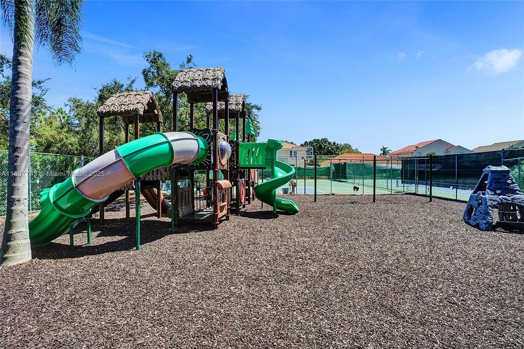 For Sale: $849,000 (4 beds, 2 baths, 1852 Square Feet)