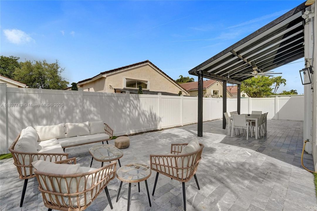 For Sale: $849,000 (4 beds, 2 baths, 1852 Square Feet)