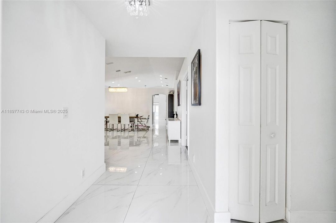 For Sale: $849,000 (4 beds, 2 baths, 1852 Square Feet)