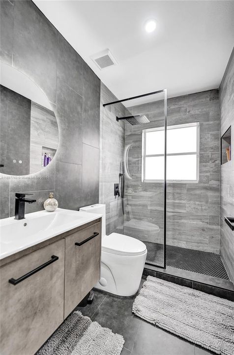 For Sale: $849,000 (4 beds, 2 baths, 1852 Square Feet)